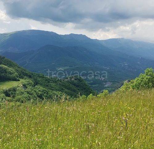 casa indipendente in vendita a Frassinoro in zona Piandelagotti