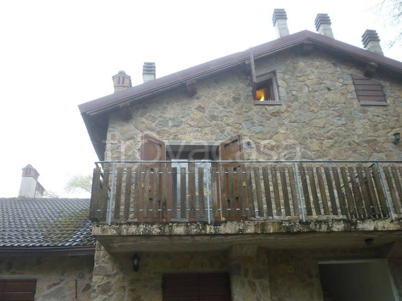 appartamento in vendita a Frassinoro in zona Piandelagotti