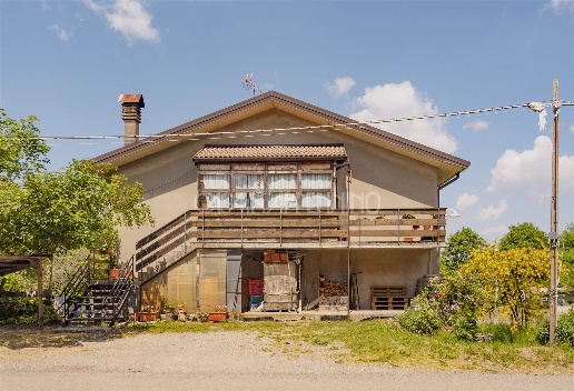 casa indipendente in vendita a Frassinoro