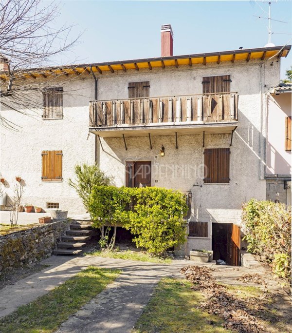 appartamento in vendita a Frassinoro in zona Sassatella