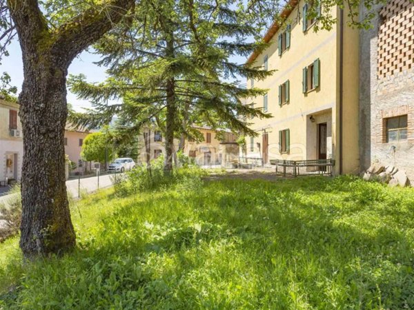 appartamento in vendita a Frassinoro in zona Sassatella