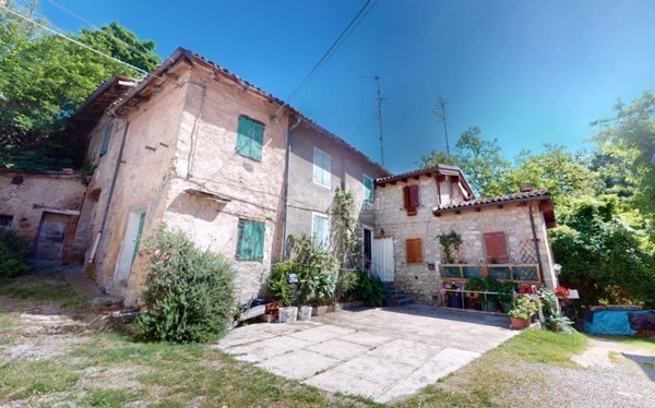 appartamento in vendita a Guiglia in zona Castellino