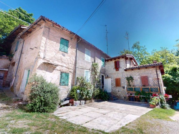 appartamento in vendita a Guiglia in zona Castellino