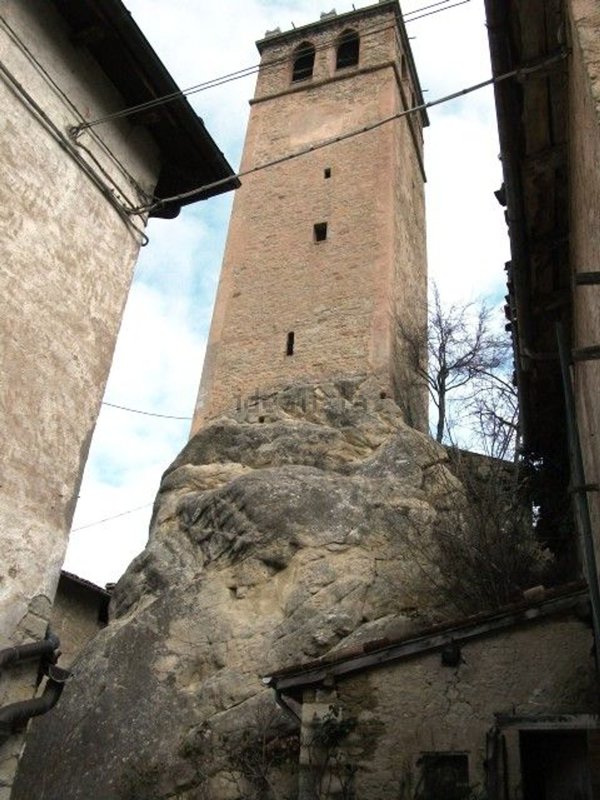 casa indipendente in vendita a Guiglia in zona Castellino