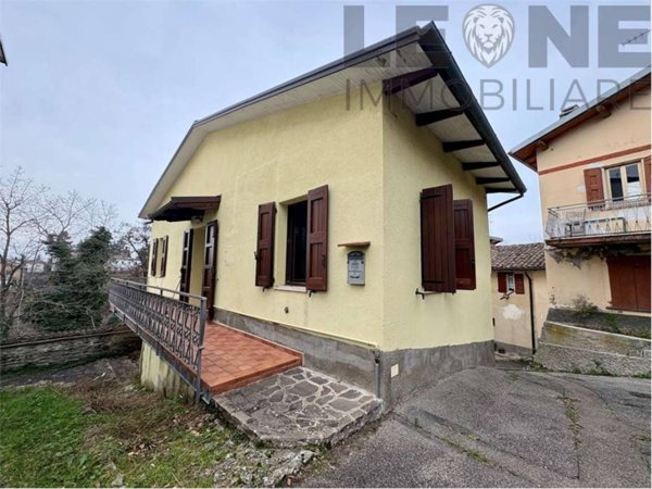 appartamento in vendita a Guiglia in zona Samone