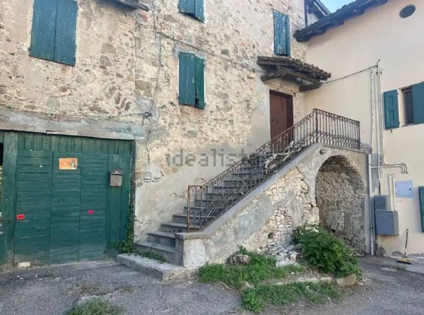 pentavano in vendita a Guiglia