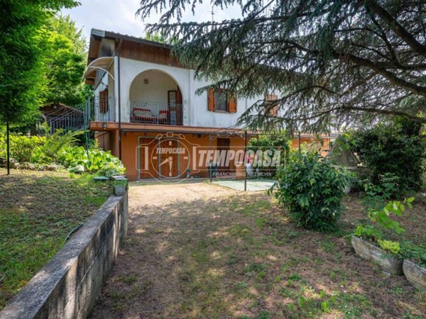 casa indipendente in vendita a Guiglia in zona Rocchetta