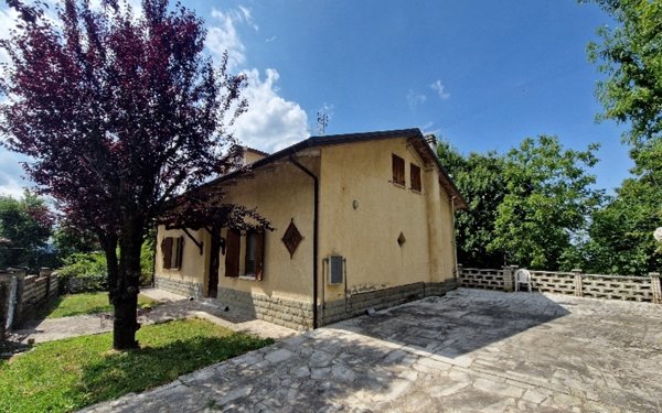 casa indipendente in vendita a Guiglia