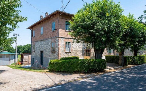 casa indipendente in vendita a Guiglia in zona Rocchetta