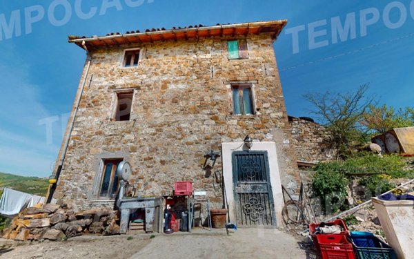 casa indipendente in vendita a Guiglia in zona Gainazzo