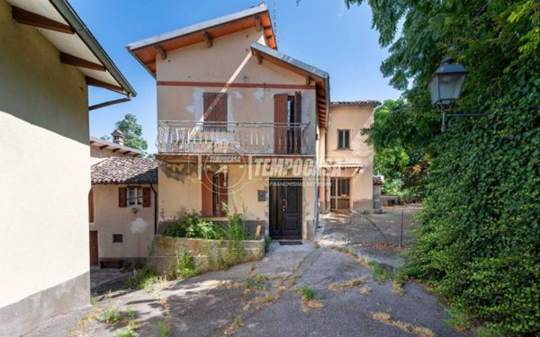 appartamento in vendita a Guiglia in zona Samone