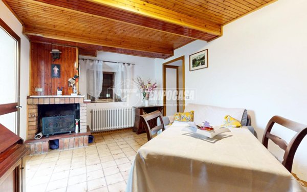 appartamento in vendita a Guiglia in zona Samone