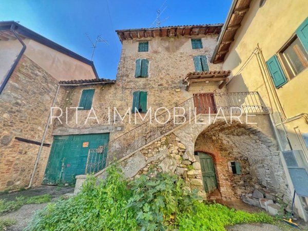 casa indipendente in vendita a Guiglia