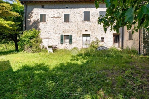 casa indipendente in vendita a Guiglia in zona Rocca Malatina