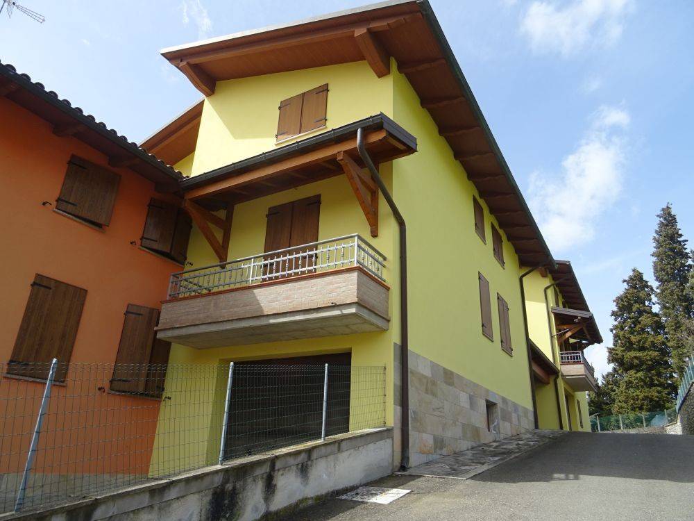 casa indipendente in vendita a Guiglia in zona Rocca Malatina