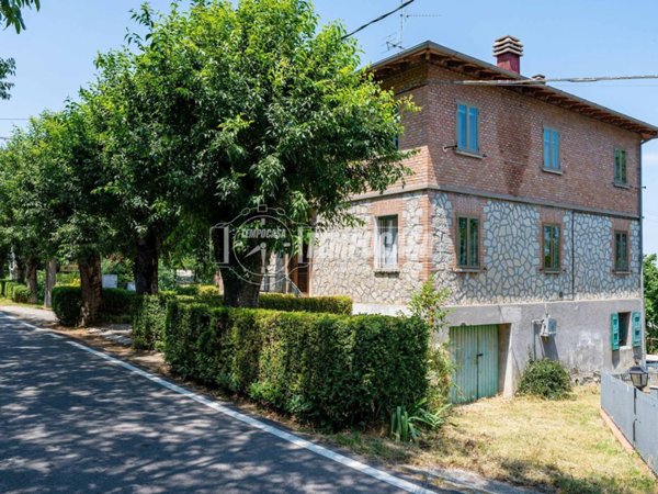 appartamento in vendita a Guiglia in zona Rocchetta