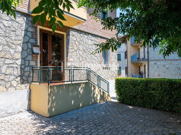 appartamento in vendita a Guiglia in zona Rocchetta