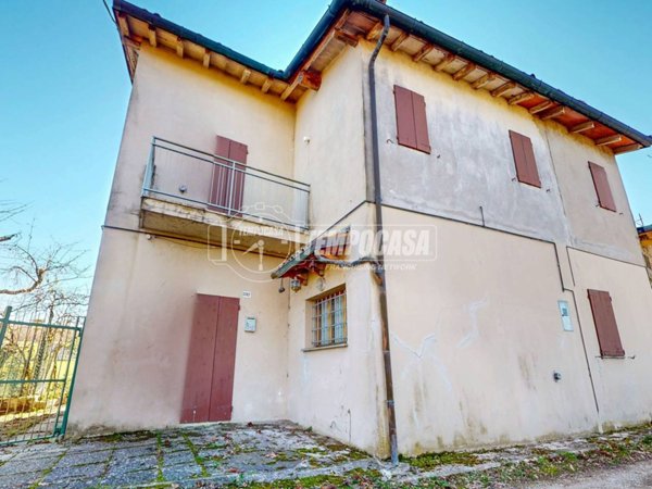 appartamento in vendita a Guiglia in zona Samone