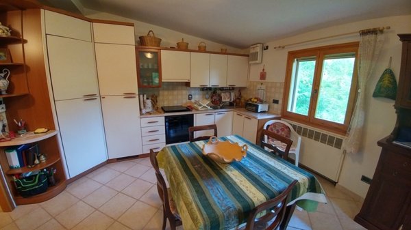 appartamento in vendita a Guiglia in zona Samone