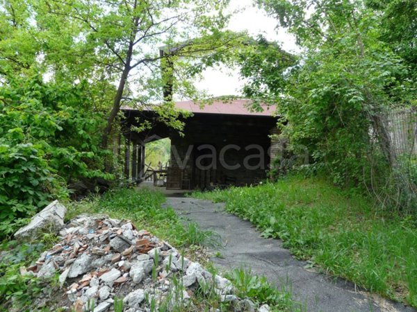 casa indipendente in vendita a Lama Mocogno in zona Mocogno