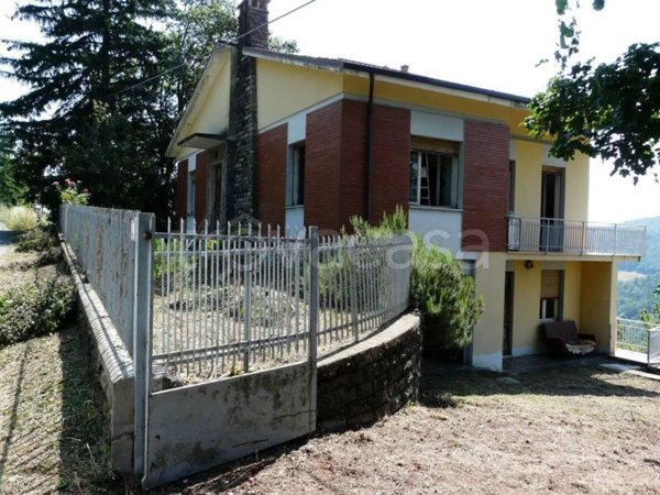 casa indipendente in vendita a Lama Mocogno in zona Pianorso