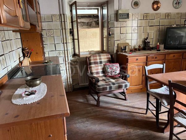 casa indipendente in vendita a Lama Mocogno in zona Mocogno