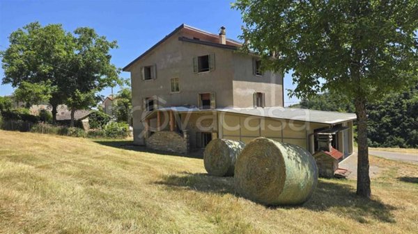 casa indipendente in vendita a Lama Mocogno in zona Mocogno