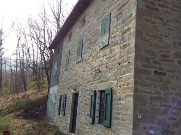 casa indipendente in vendita a Lama Mocogno in zona Mocogno