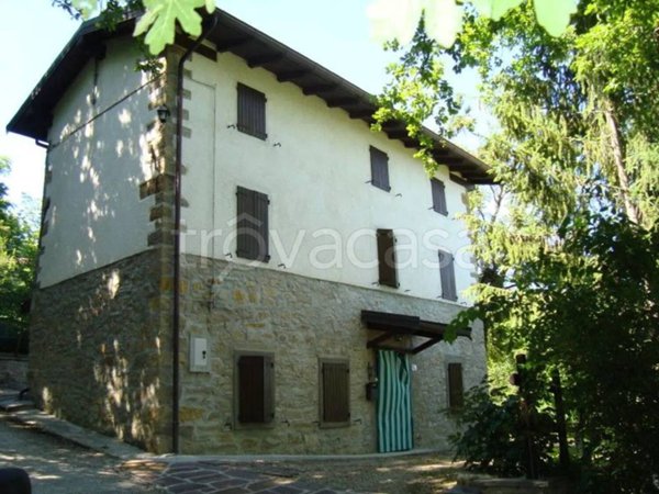 casa indipendente in vendita a Lama Mocogno in zona Mocogno
