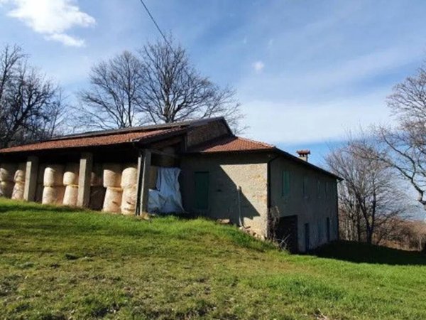 casa indipendente in vendita a Lama Mocogno in zona Borra
