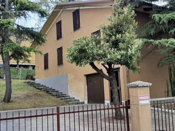 casa indipendente in vendita a Lama Mocogno