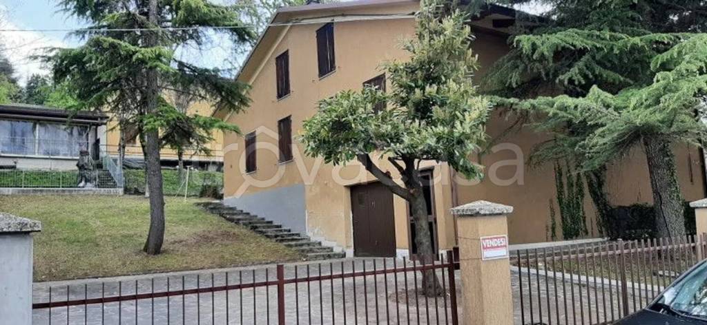 casa indipendente in vendita a Lama Mocogno in zona Mocogno