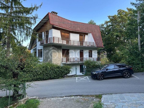 casa indipendente in vendita a Lama Mocogno in zona Mocogno