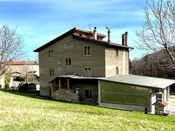 casa indipendente in vendita a Lama Mocogno