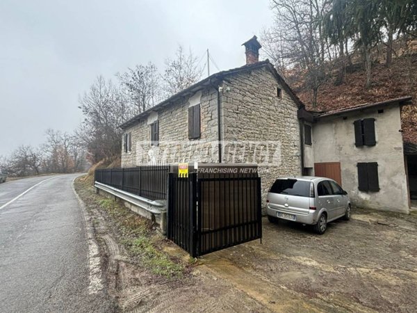 casa indipendente in vendita a Lama Mocogno