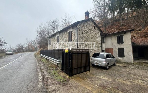 casa indipendente in vendita a Lama Mocogno in zona Mocogno