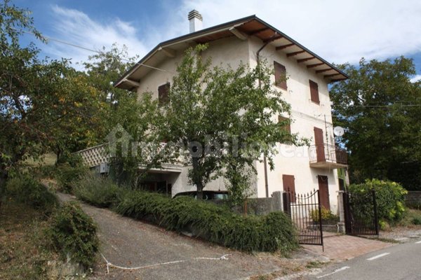 casa indipendente in vendita a Lama Mocogno