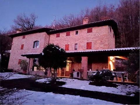 casa indipendente in vendita a Lama Mocogno in zona Vaglio