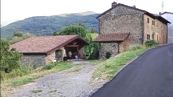 casa indipendente in vendita a Lama Mocogno in zona Mocogno