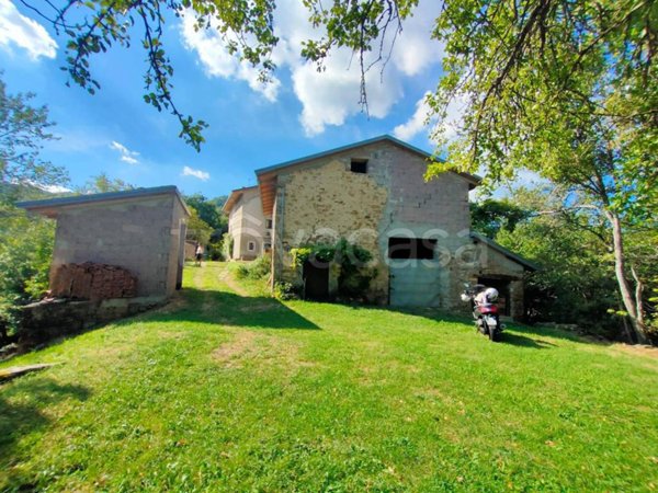 casa indipendente in vendita a Lama Mocogno in zona Mocogno