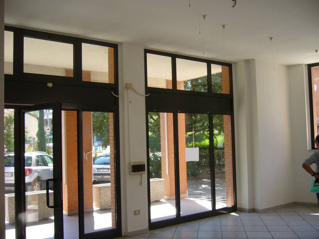negozio in vendita a Maranello