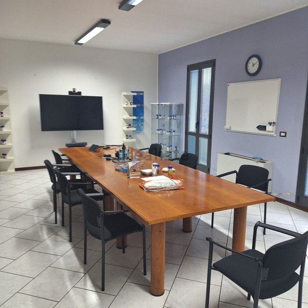 capannone in vendita a Maranello