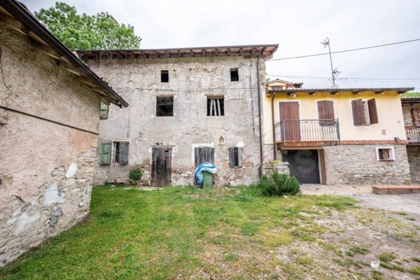 casa indipendente in vendita a Maranello in zona Gorzano