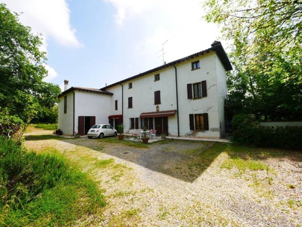 casa indipendente in vendita a Maranello in zona San Venanzio