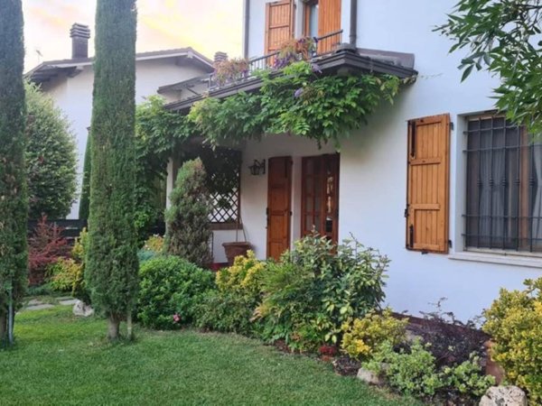 casa indipendente in vendita a Maranello