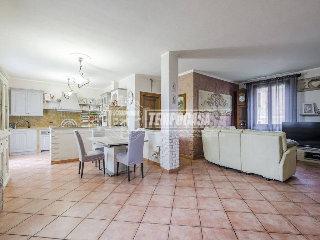 appartamento in vendita a Maranello in zona Torre Maina