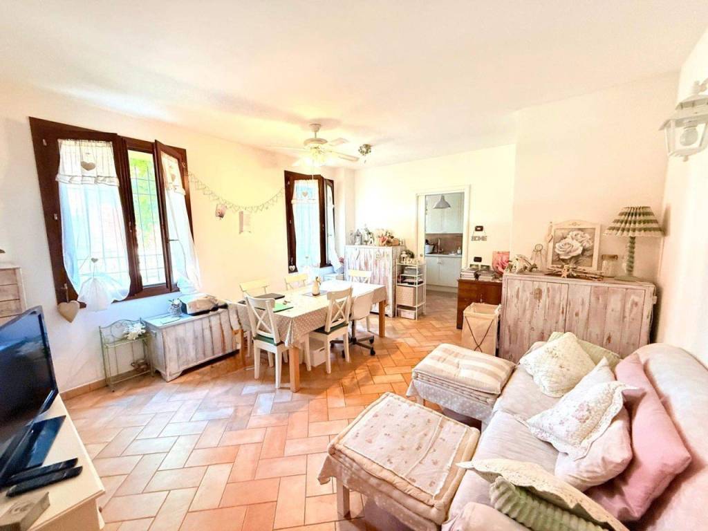 appartamento in vendita a Maranello in zona Torre Maina