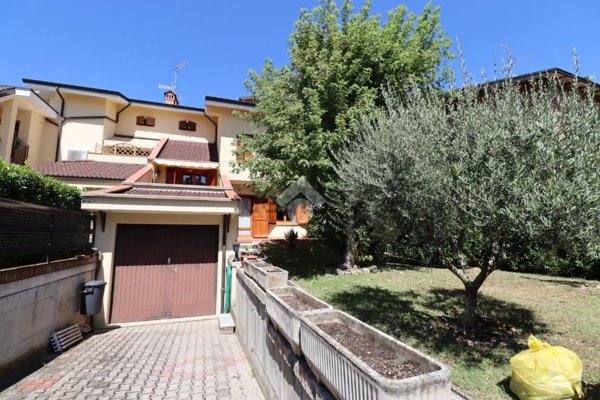 casa indipendente in vendita a Maranello in zona Pozza