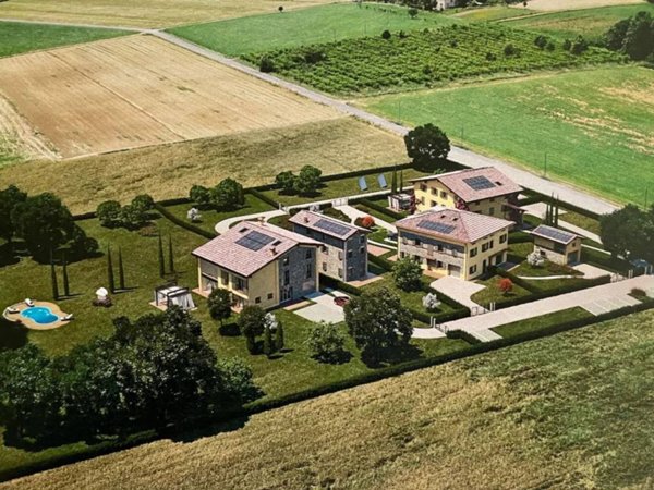 casa indipendente in vendita a Maranello