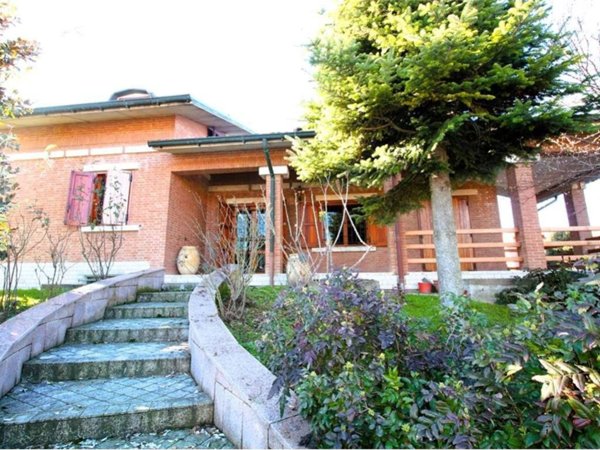 casa indipendente in vendita a Maranello